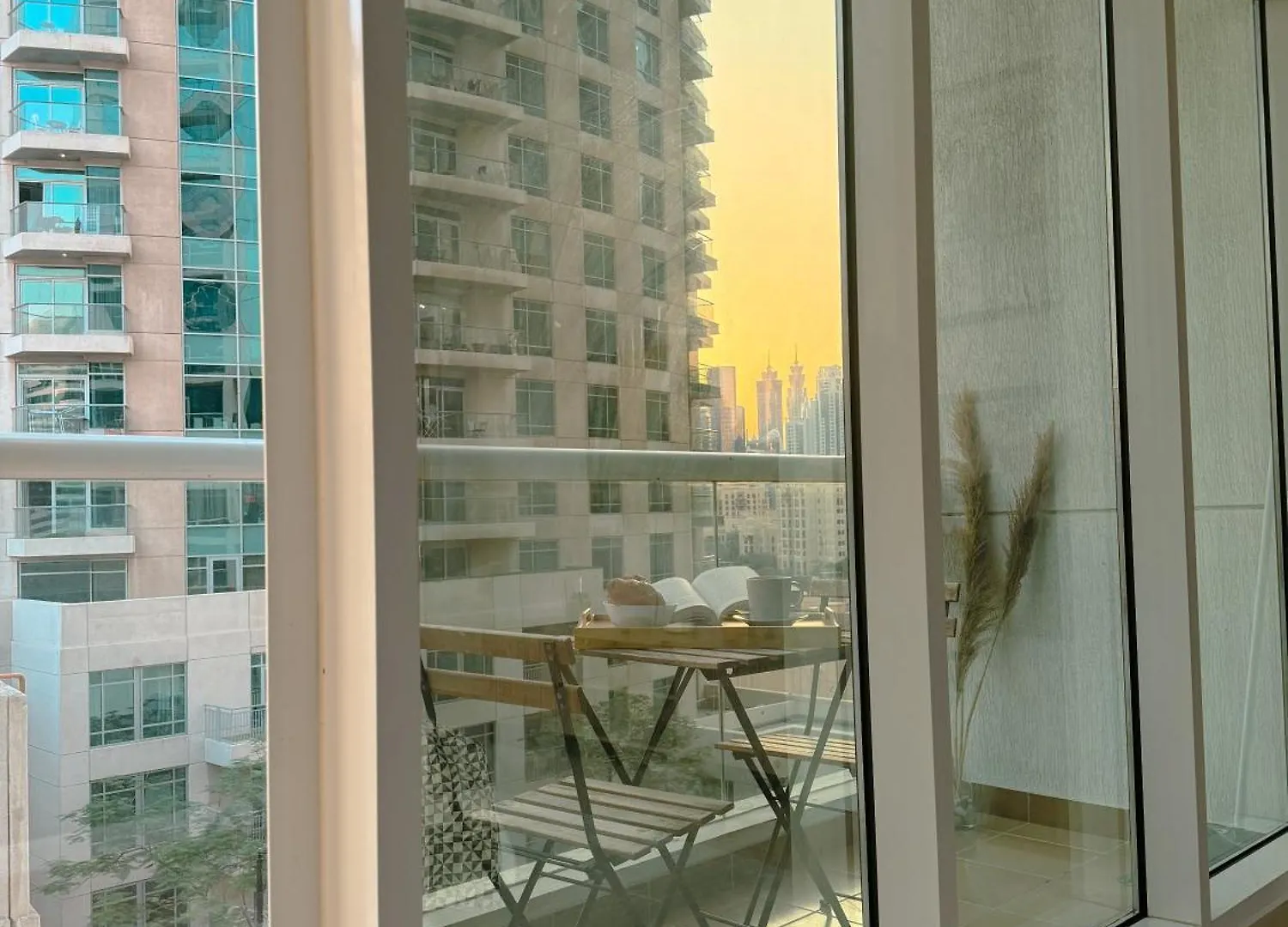 5 Minutes Walk To Dubai Mall And Burj Khalifa United Arab Emirates