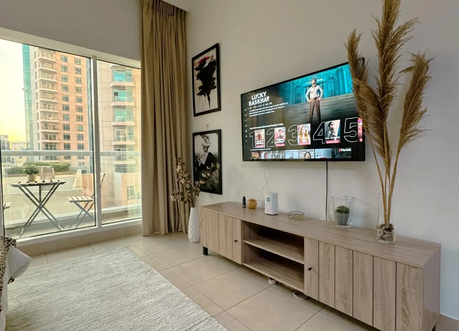 5 Minutes Walk To Dubai Mall And Burj Khalifa