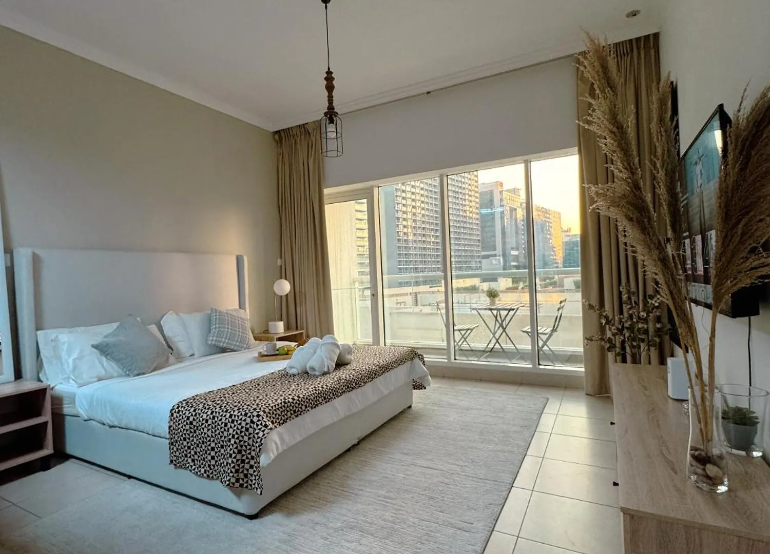 5 Minutes Walk To Dubai Mall And Burj Khalifa location